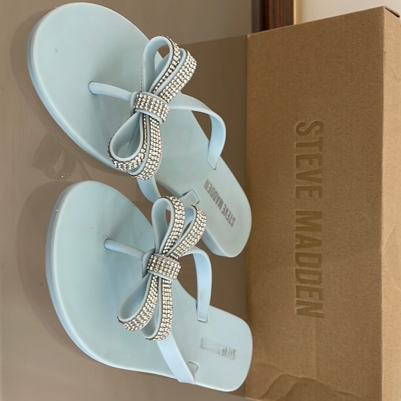 Steve Madden Leanne Blue Jelly Rhinestone Thong Flip Flops Women SIZE 5.0 - Picture 1 of 9